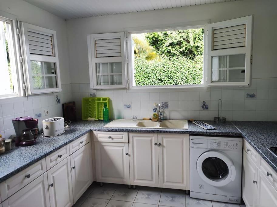Villa Familiale Avec Piscine Le Marin エクステリア 写真